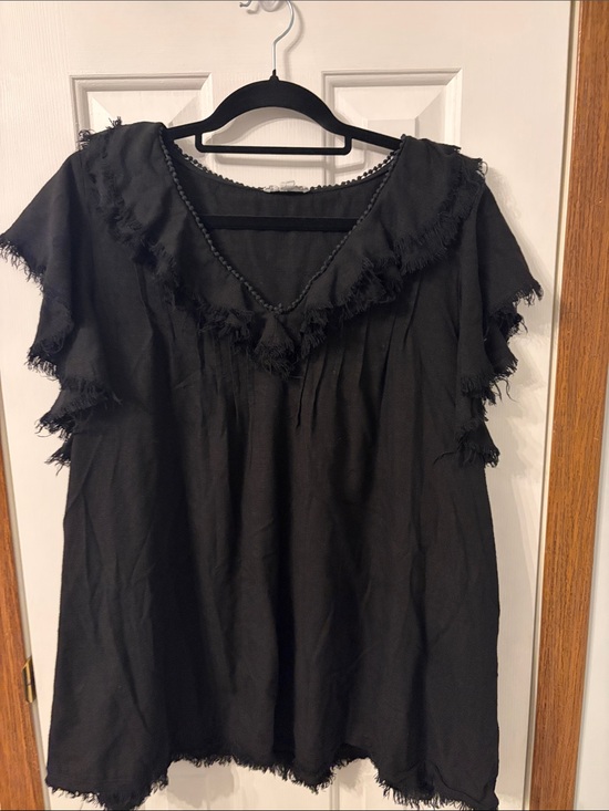 Chicsoul Tops - Black Frayed V-Neck Ruffle Sleeve Blouse